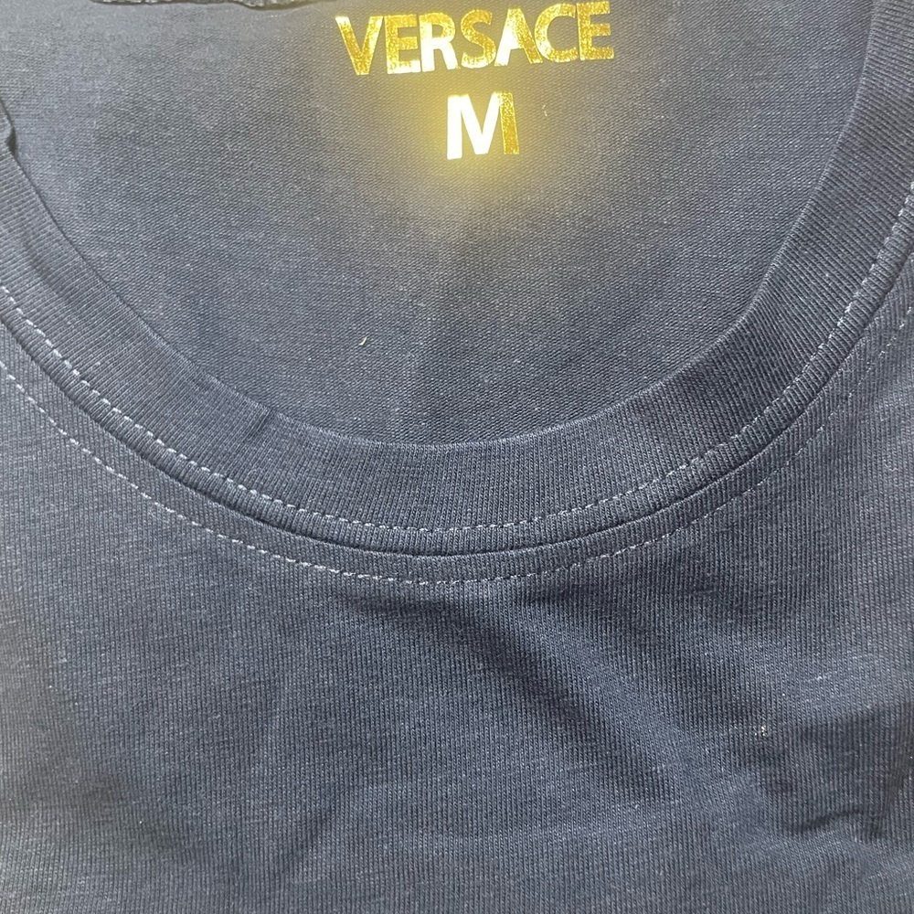 Fashion t-shirt inspired by luxury Italian design - Picture 3 of 5